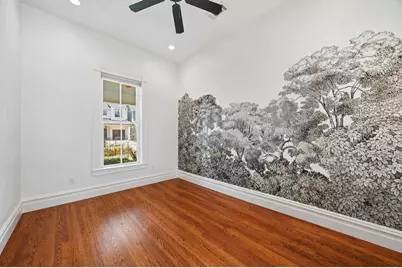 220 W 10th Street, Houston, TX 77008 - Photo 19
