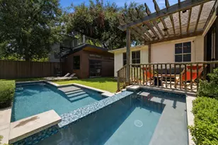 220 W 10th St, Houston, TX 77008 - Photo 25
