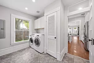 220 W 10th St, Houston, TX 77008 - Photo 23