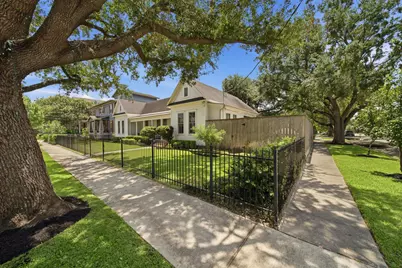 220 W 10th Street, Houston, TX 77008 - Photo 33