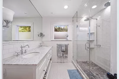 220 W 10th Street, Houston, TX 77008 - Photo 13