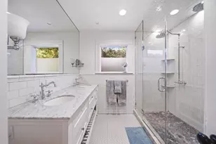 220 W 10th St, Houston, TX 77008 - Photo 13