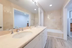 9333 Memorial Dr, Houston, TX 77024 - Photo 31