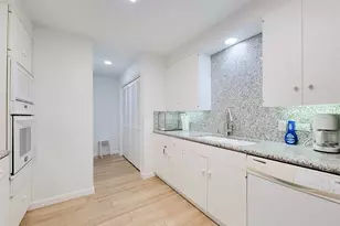 9333 Memorial Dr, Houston, TX 77024 - Photo 23