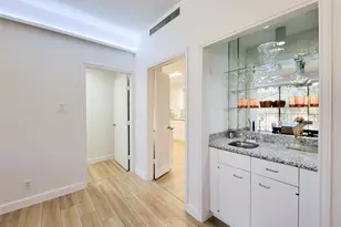 9333 Memorial Dr, Houston, TX 77024 - Photo 9