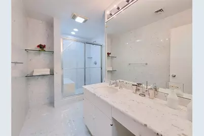 9333 Memorial Drive #410, Houston, TX 77024 - Photo 35