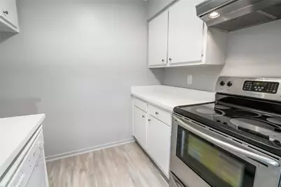 1100 Augusta Drive #7, Houston, TX 77057 - Photo 21