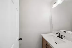 18 S Dragonwood Pl, Spring, TX 77381 - Photo 7