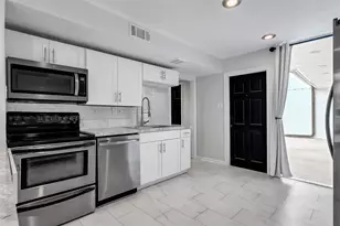 7 Briar Dale Ct, Houston, TX 77027 - Photo 7