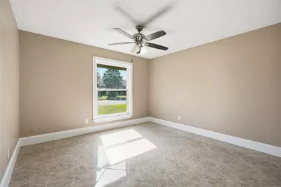 7706 Chantilly Circle, Galveston, TX 77551 - Photo 19