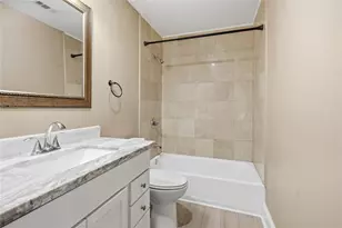 7706 Chantilly Cir, Galveston, TX 77551 - Photo 13