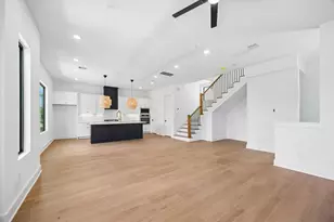 1323 W 22nd St, Houston, TX 77008 - Photo 7