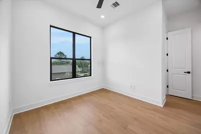 1323 W 22nd Street, Houston, TX 77008 - Photo 21