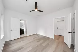 5630 Dolores St, Houston, TX 77057 - Photo 25