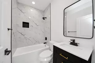 5630 Dolores St, Houston, TX 77057 - Photo 27
