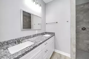 406 N 4th St, Beasley, TX 77417 - Photo 17