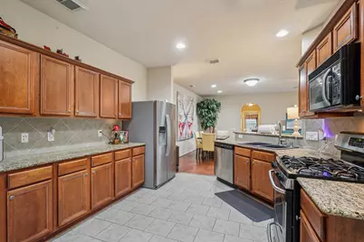 30 Trafalgar Place, Conroe, TX 77384 - Photo 9