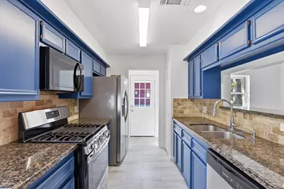 1722 Rebecca Lane, Conroe, TX 77301 - Photo 7