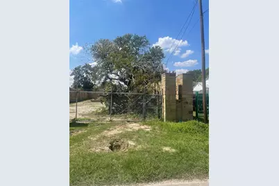 7317 Roswell Street, Houston, TX 77022 - Photo 5