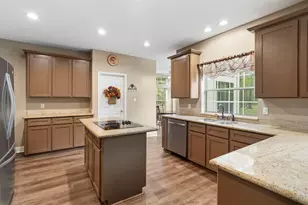 13502 E Brazos Bend Dr, Needville, TX 77461 - Photo 11