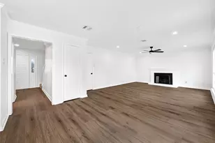 818 Lochnell Dr, Houston, TX 77062 - Photo 13