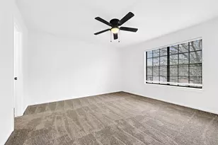 818 Lochnell Dr, Houston, TX 77062 - Photo 29