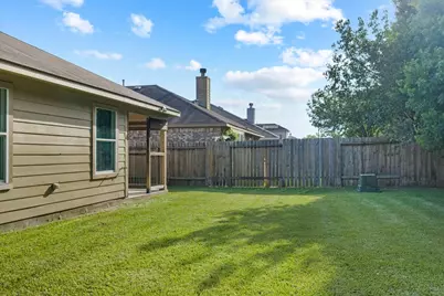 1135 Treasure Court, Baytown, TX 77521 - Photo 33