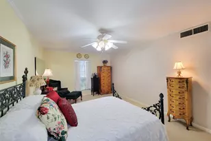2601 Bellefontaine St, Houston, TX 77025 - Photo 27