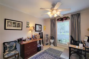2601 Bellefontaine St, Houston, TX 77025 - Photo 19