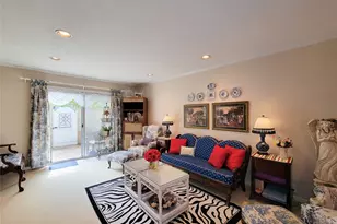 2601 Bellefontaine St, Houston, TX 77025 - Photo 9