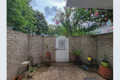 2601 Bellefontaine Street #A104, Houston, TX 77025 - Photo 31