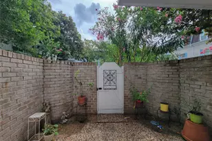 2601 Bellefontaine St, Houston, TX 77025 - Photo 31