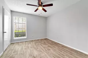 2800 Jeanetta St, Houston, TX 77063 - Photo 13