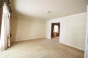 5950 Pinkstaff Ln, Beaumont, TX 77706 - Photo 15