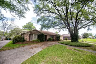 5950 Pinkstaff Ln, Beaumont, TX 77706 - Photo 5