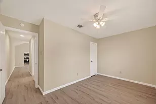 13843 Northlake Dr, Houston, TX 77049 - Photo 11