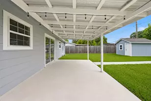 1306 Camden Road St, Pasadena, TX 77502 - Photo 13