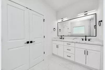 4802 Elysian Street #D, Houston, TX 77009 - Photo 23