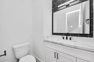 4802 Elysian St, Houston, TX 77009 - Photo 19