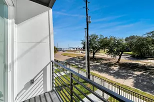 4802 Elysian St, Houston, TX 77009 - Photo 11