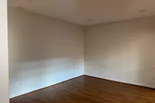6601 Sands Point Dr, Houston, TX 77074 - Photo 11