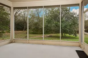 12121 Ridgeway Dr, Willis, TX 77318 - Photo 9