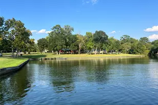 12121 Ridgeway Dr, Willis, TX 77318 - Photo 27