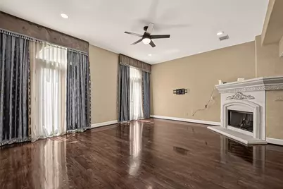 546 Bomar Street, Houston, TX 77006 - Photo 17