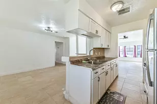 11411 Murr Way, Houston, TX 77048 - Photo 5