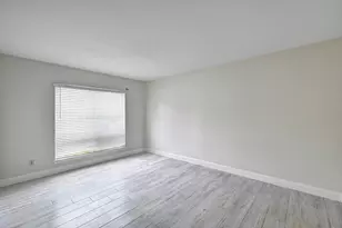2230 S Piney Point Rd, Houston, TX 77063 - Photo 9