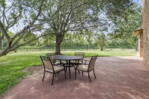 1010 Mockingbird Ln, Richwood, TX 77531 - Photo 35