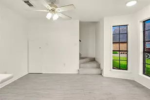 1010 Mockingbird Ln, Richwood, TX 77531 - Photo 11