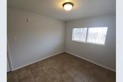 13806 Long Glen Drive, Houston, TX 77039 - Photo 9