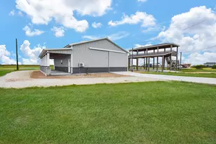 263 Kingfish Ln, Palacios, TX 77465 - Photo 3